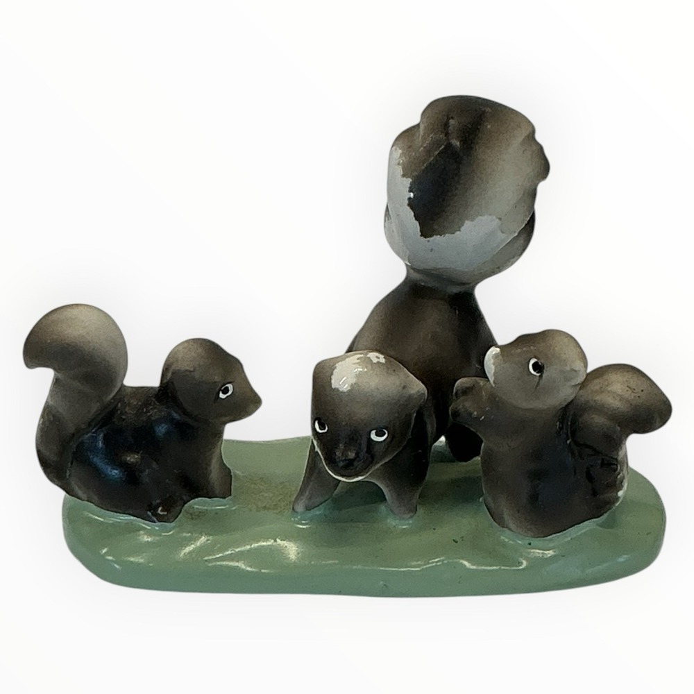 Vintage  Skunk Family Figurine Mother and Two Babies MCM